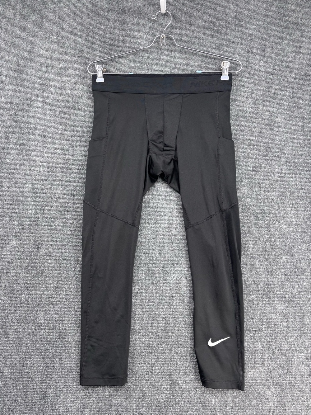 Nike Pro Dri Fit Tight Fit Black 3/4 Length Training Performance Pants Men’s M